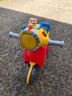 Ride on motorcycle toy