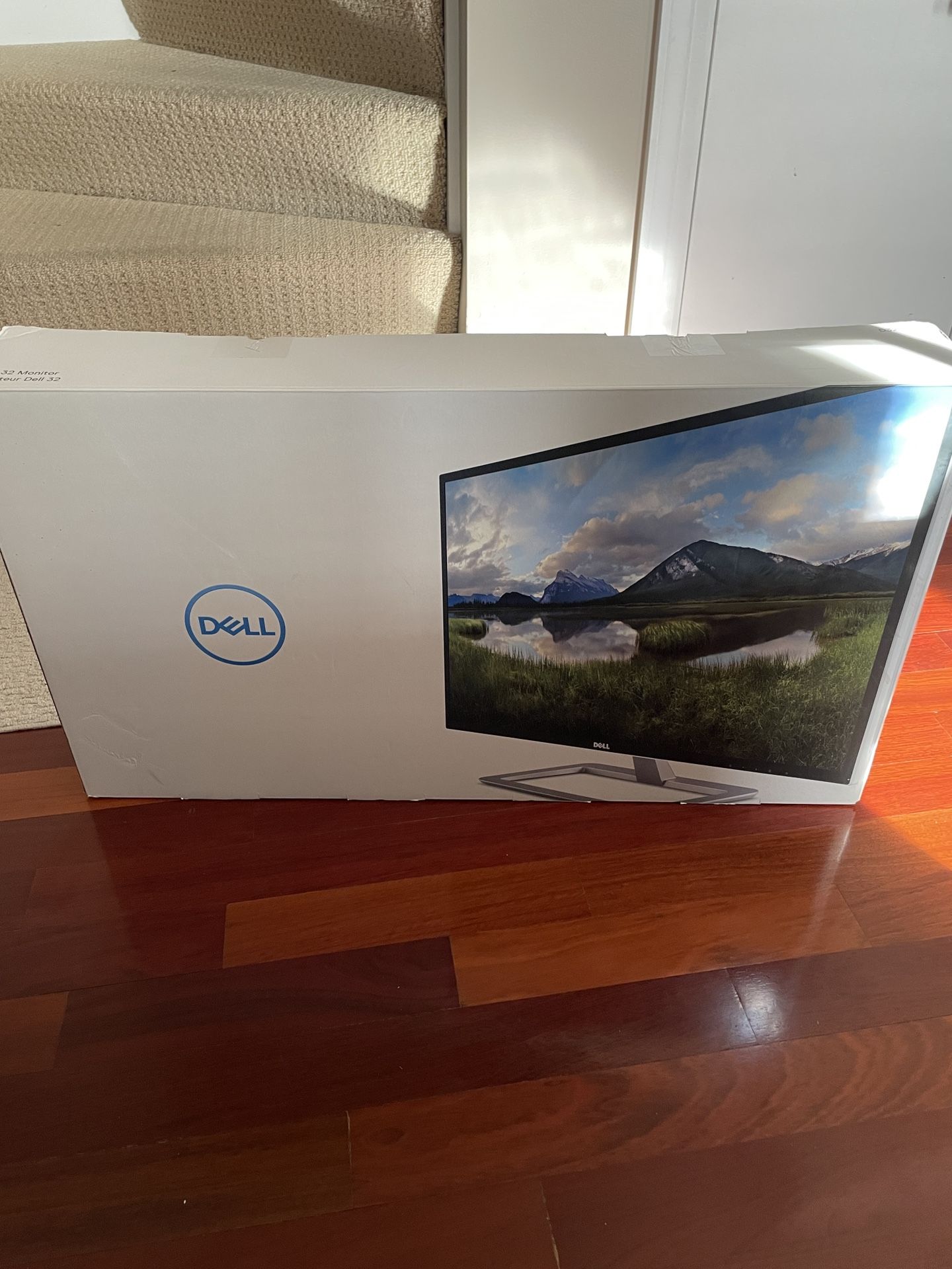 Dell 32 D3218HN LED White/Silver Monitor