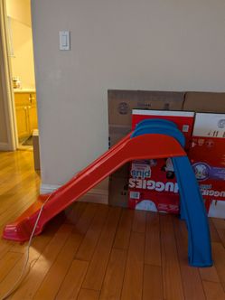 Kid's slide
