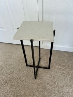 Marble stand table