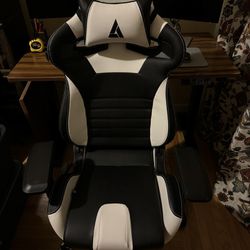 Gaming/Desk chair 