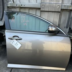 2014 - 2016 Kia Optima Front Door Passenger Side 