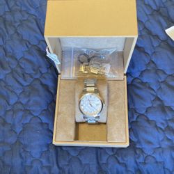 Burberry Unisex Watch