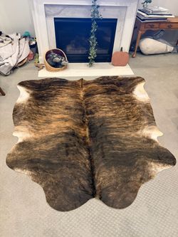 Premium XL Genuine Colombian Cowhide Rug – 7'5" x 7'3" – Brand New
