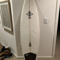 5’10” Infinity Surfboard