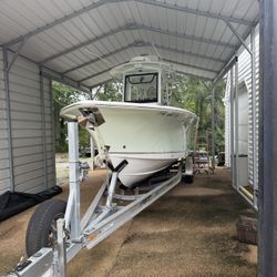 2020 Sea Hunt Gamefish 27-loaded. 