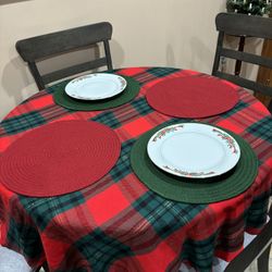 A Set Of 12 Red And Green Placemats