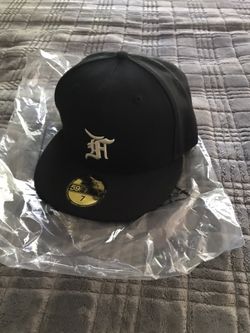 New Era Essentials Black