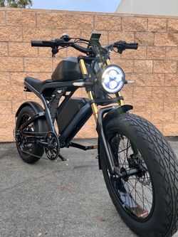 New! Electric Bike, 2000 W, Kong By Akez, 40 MPH, Dual Battery Long Distance, Grey Or Red, Free Delivery 🚚 + Lock 🔐