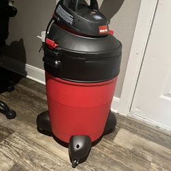 Super Vac For Deep Vacuuming Vehicles 