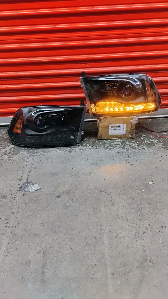 LED Smoked Headlights and Projector for 1500/2500/2500 Dodge Ram 2013_2018