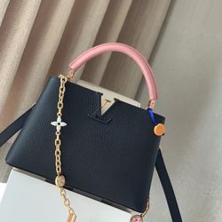 Sleek Louis Vuitton Dauphine Bag