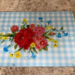 Pioneer Women cutting board.