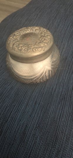Crystal powder holder