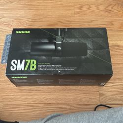 SM7B Legendary Vocal Microphone