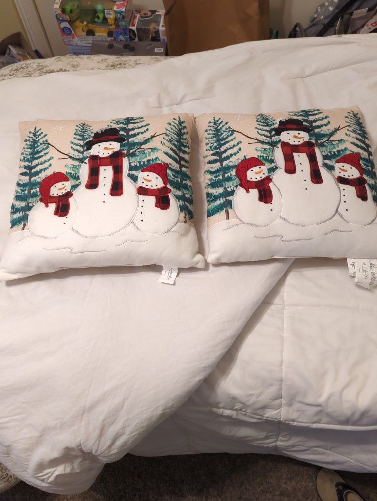 Christmas Pillows Both For 18.00