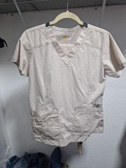 Women Scrub Sets: Small