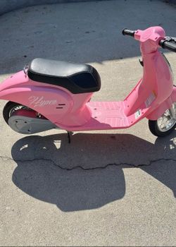 Girls Moped