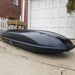 Yakima Skybox 18 Carbonite