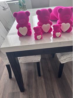 Valentine bears
