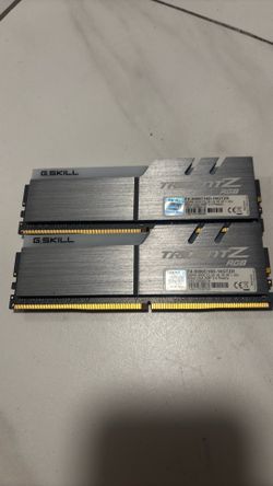G.Skill TridentZ RGB 8GBx2 DDR4 3000 CL16
