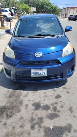 08 Toyota scion xd