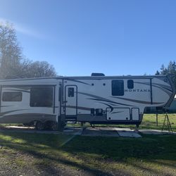 2016 Montana 3910FB