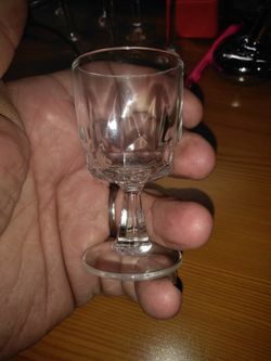 Small goblet glass