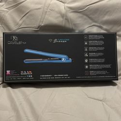 Cosmetics Scratches New Straightener Royal Blue 
