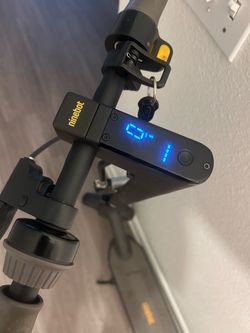 Ninebot by Segway Electric Scooter – Excellent Condition | Lock Included