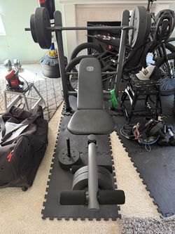 Golds gym workout equipment