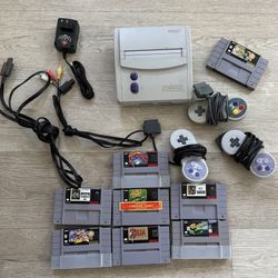 Super Nintendo Game System Excellent Condition 