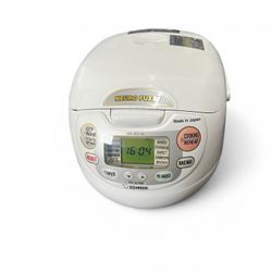 Zojirushi Japan NS-ZCC10 Neuro Fuzzy Logic 5.5-Cup Rice Cooker
