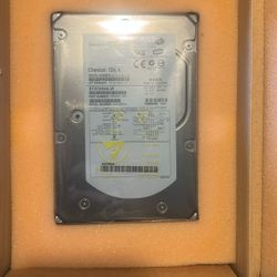 Seagate Cheetah 15K.4 ST373454LW 74GB 15000RPM SCSI Ultra320 3.5" HDD