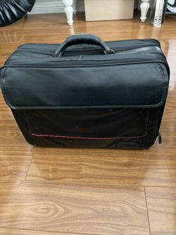 Targus Corporate Traveler H-13, L-18 Inches 
