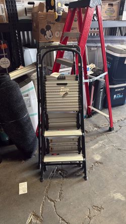 Cosco 3-Step Folding Step Stool, 250 lbs Load Capacity (needs repair)