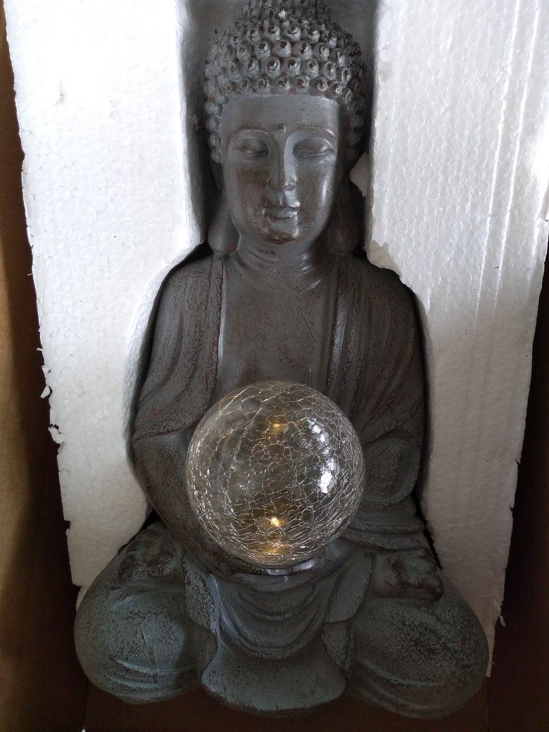 Buddha Statue Solar Powered