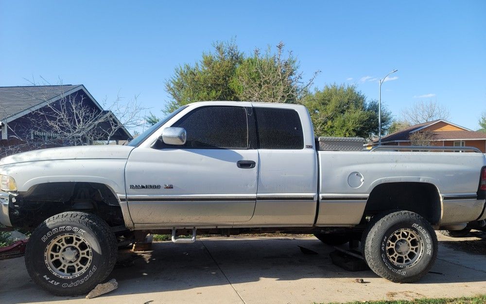 33 inch all terrain tires on 16 inch rims for dodge 5 lug