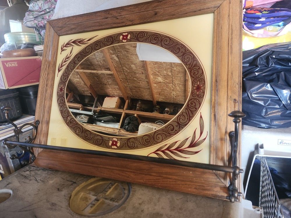 Antiques Mirror 