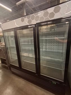 3door merchandise freezer