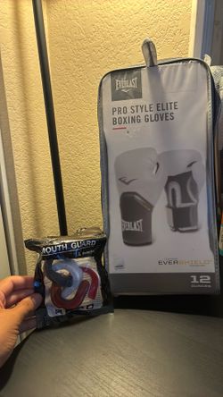Everlast boxing gloves and mouth guards