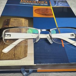 Gucci frames 100% authentic read