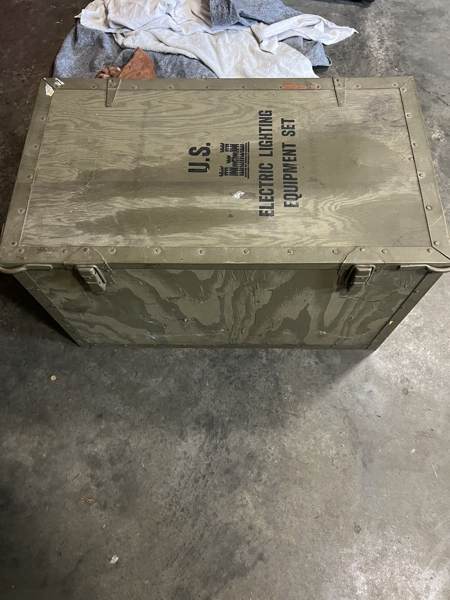 Vintage U.S Military Lighting Equipment Crate