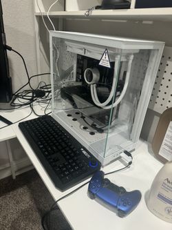 Gaming Pc And 2 Samsung 240 Hz Monitor