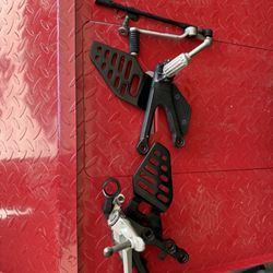 OEM 2016 R6 Foot Controls 