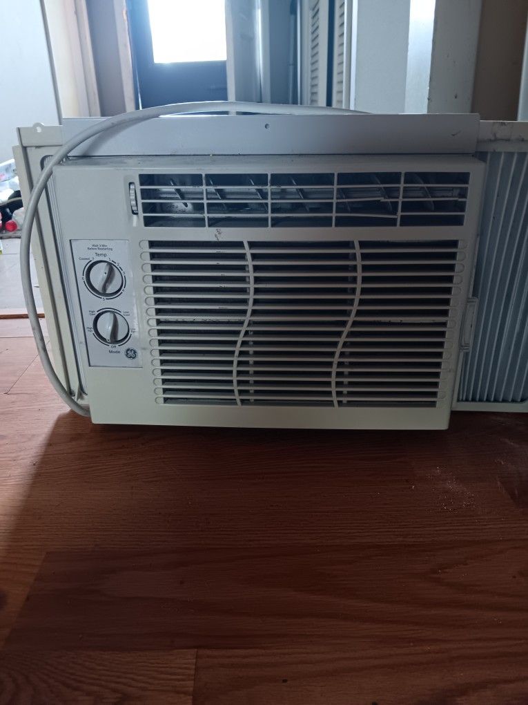 Window Air Conditioner