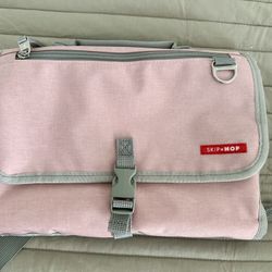 Skip Hop - Portable Changing Pad