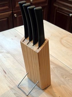 IKEA 4-PIECE KNIFE SET IN WOODEN BLOCK - NEW & UNUSED