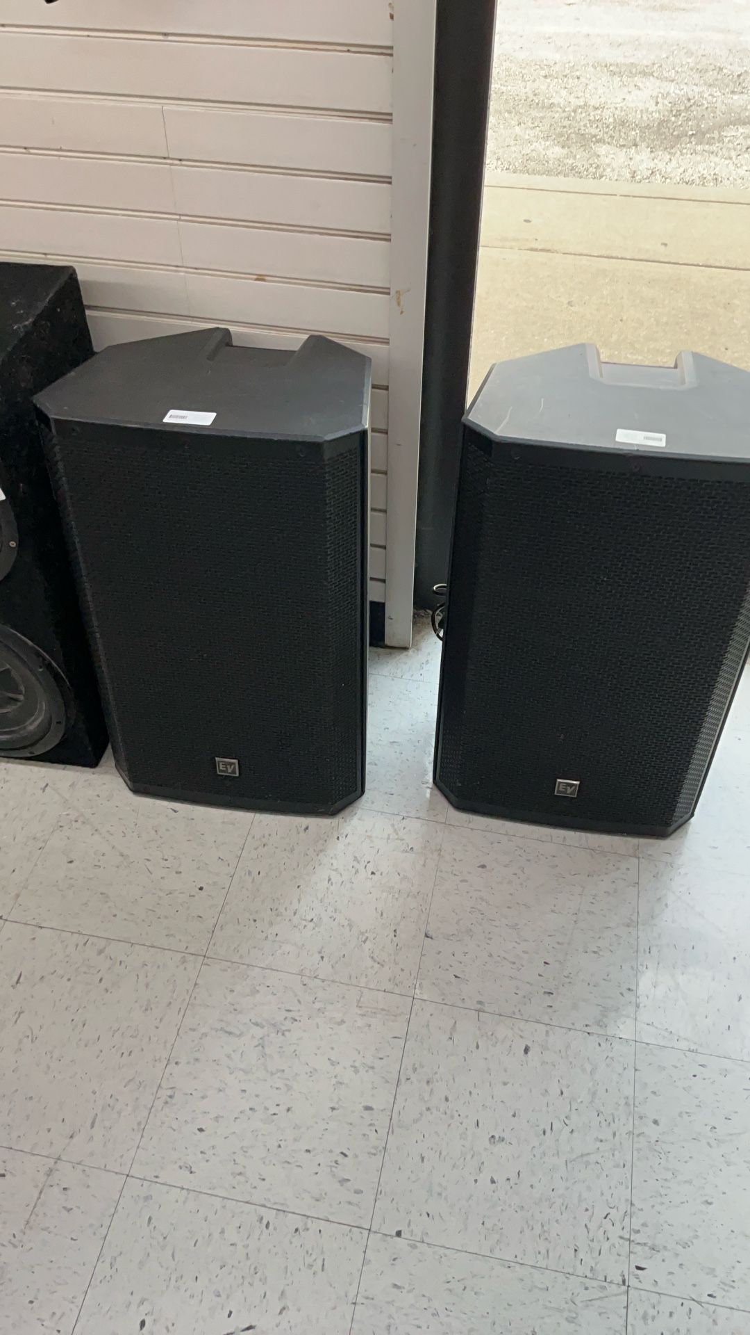HOME SPEAKERS