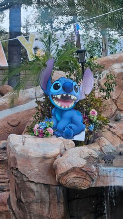 Stitch cutout